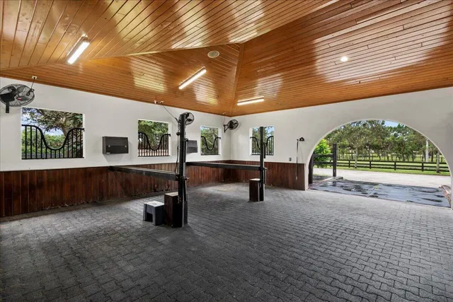 Residence photo 6