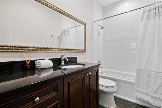 Residence photo 25