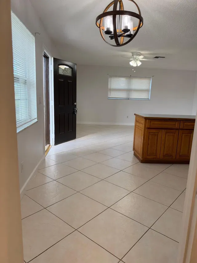 Residence photo 10