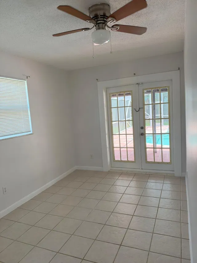 Residence photo 18