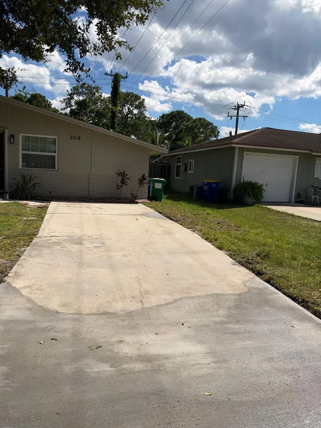 Residence photo 36
