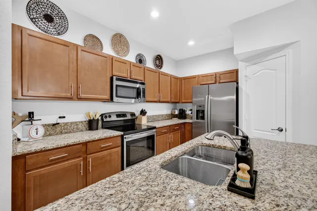 Residence photo 15