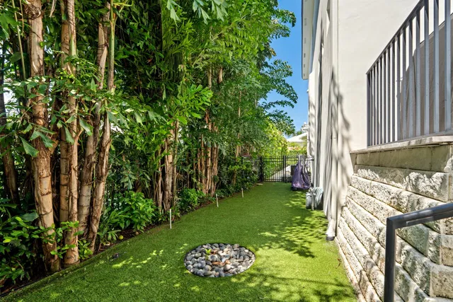 Residence photo 48