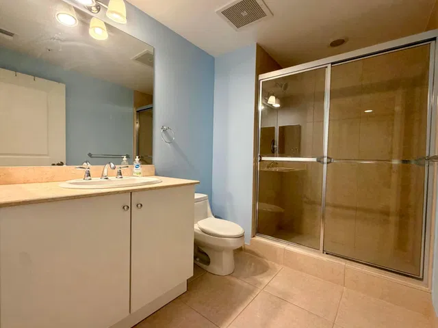  Unit 1114 photo 15