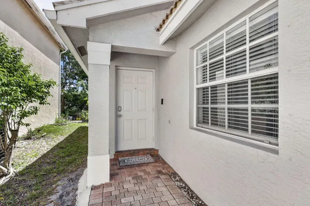 Residence photo 2