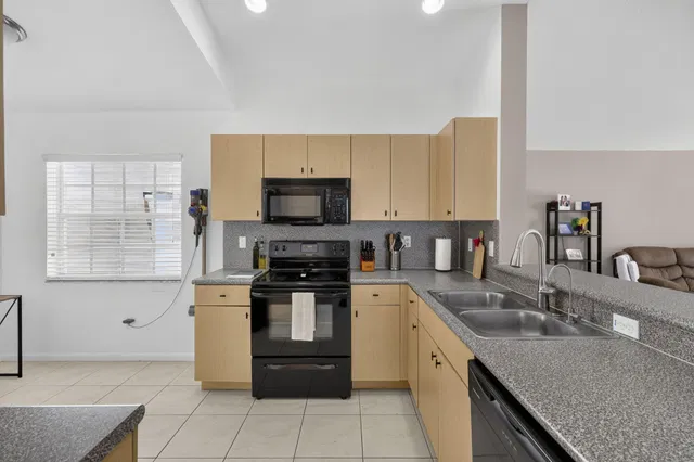 Residence photo 7