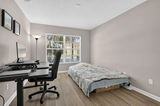 Residence photo 21