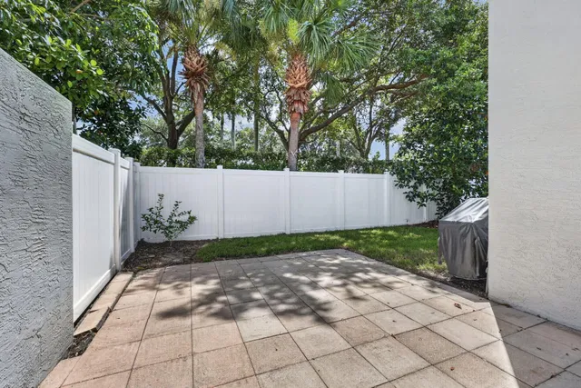 Residence photo 25