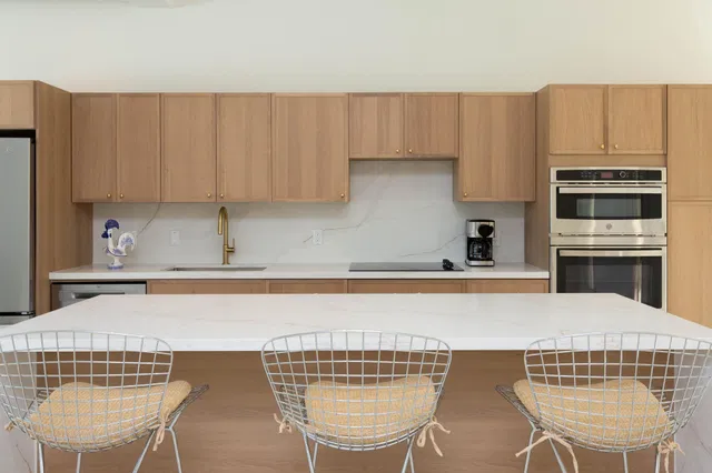  Residence photo 8