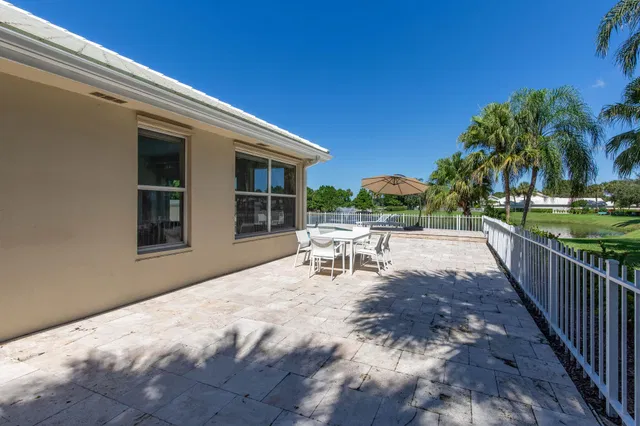  Residence photo 36