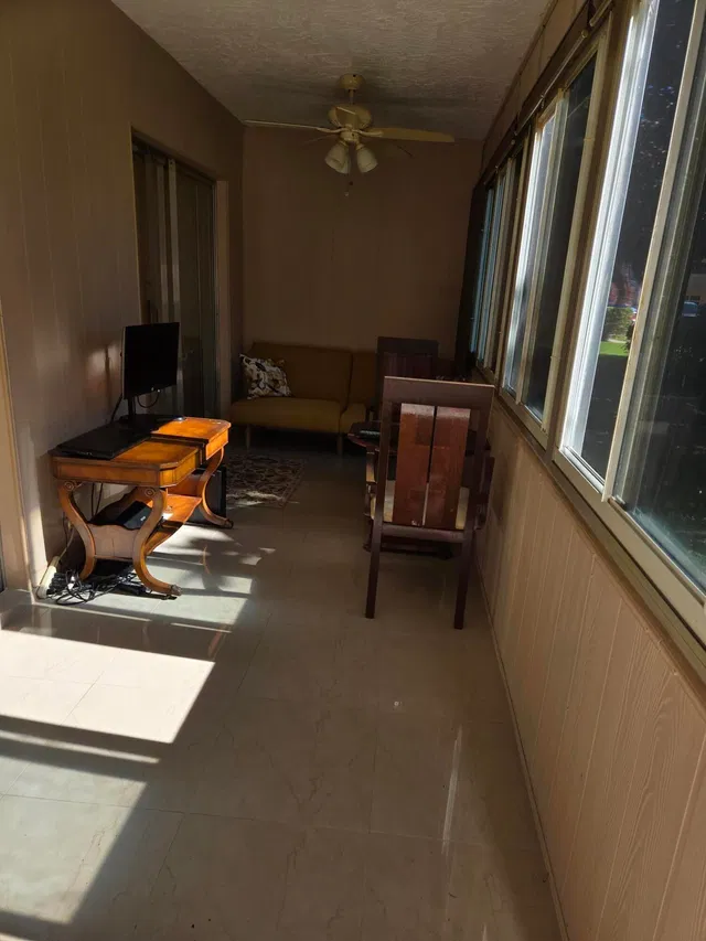 Residence photo 2