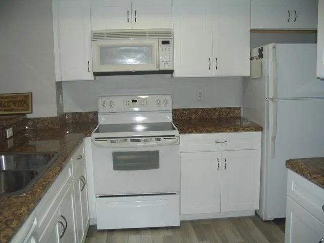  Unit 4108 photo 12