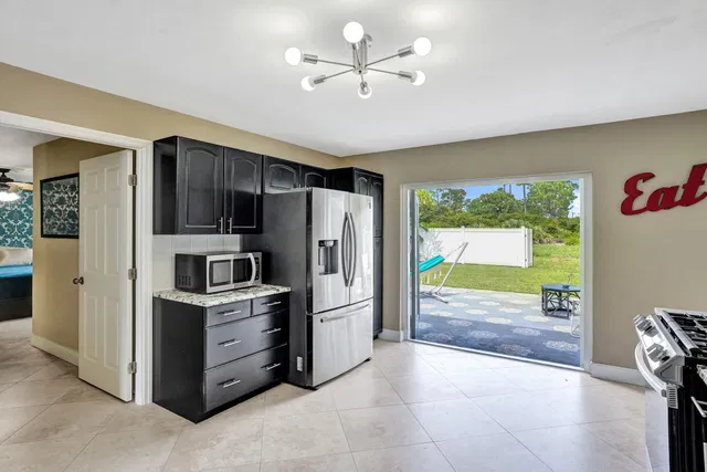 Residence photo 14