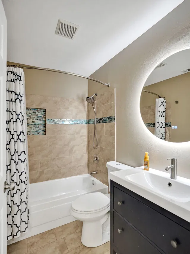  Residence photo 24