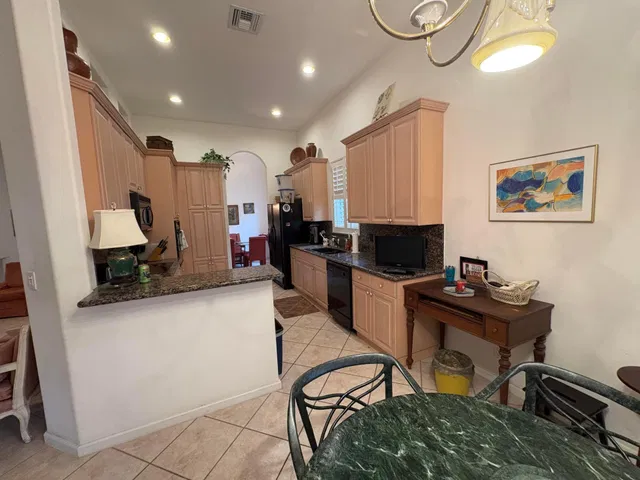Residence photo 11