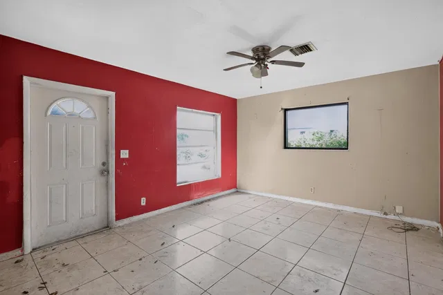  Residence photo 8