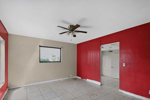  Residence photo 9