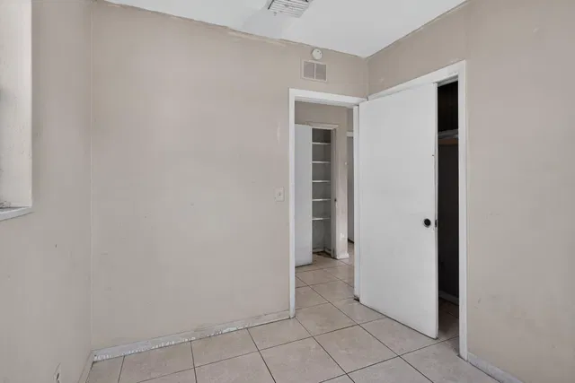  Residence photo 18