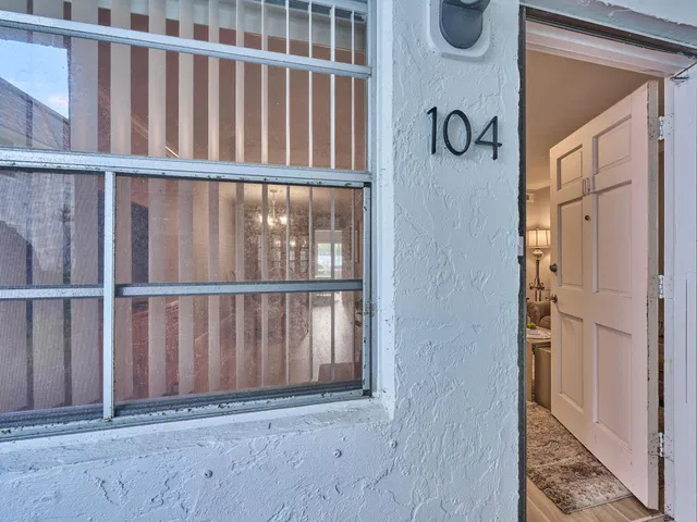 Unit 104 photo 3