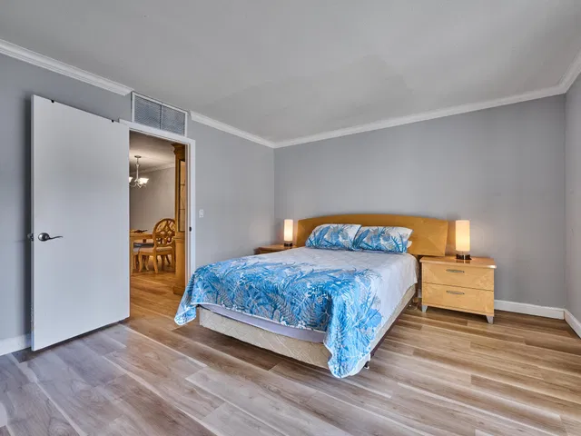 Unit 104 photo 33