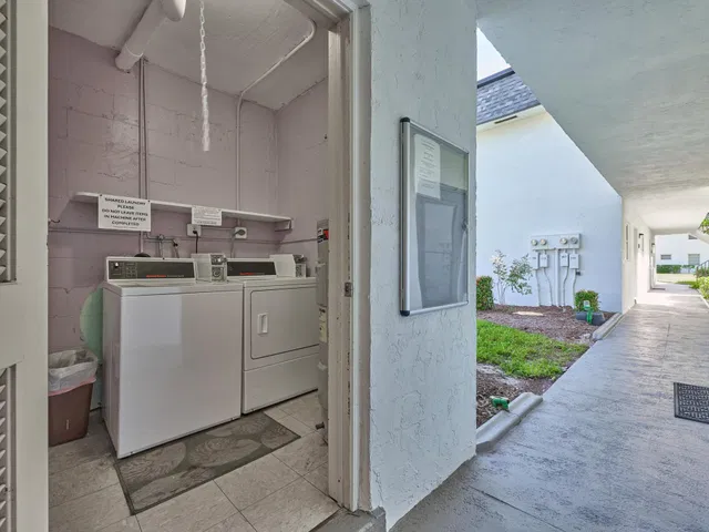 Unit 104 photo 41