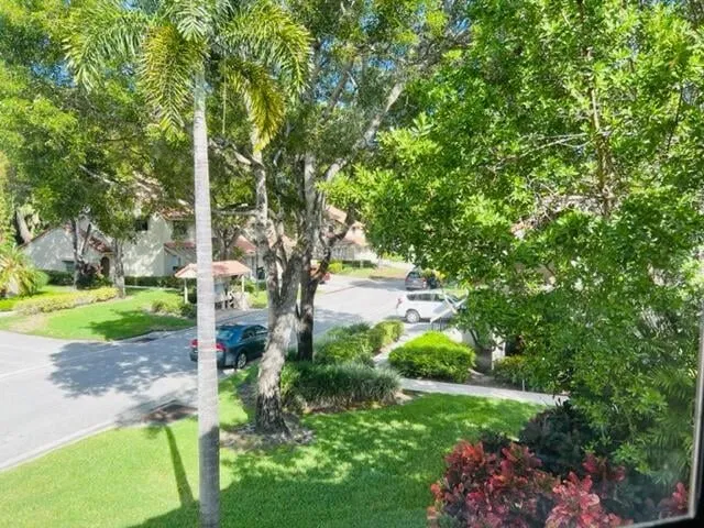Residence photo 4