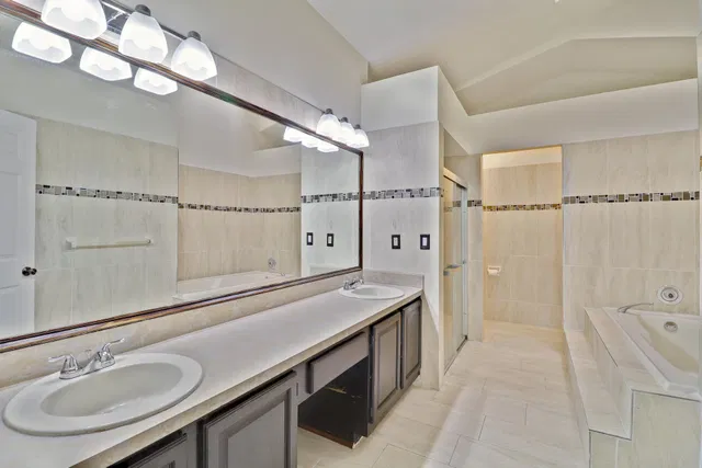Residence photo 9