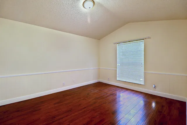 Residence photo 11