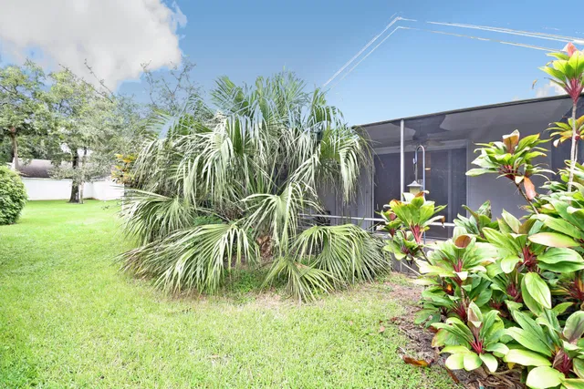 Residence photo 18