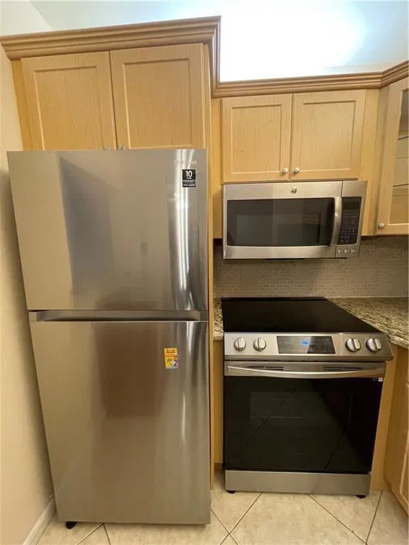  Unit 255 photo 5