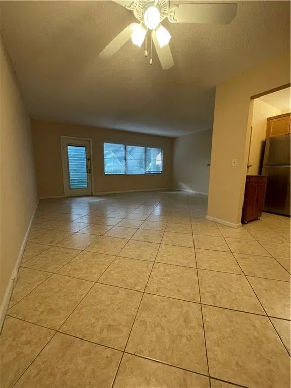 Unit 255 photo 7