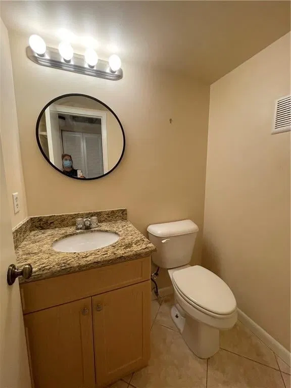  Unit 255 photo 8