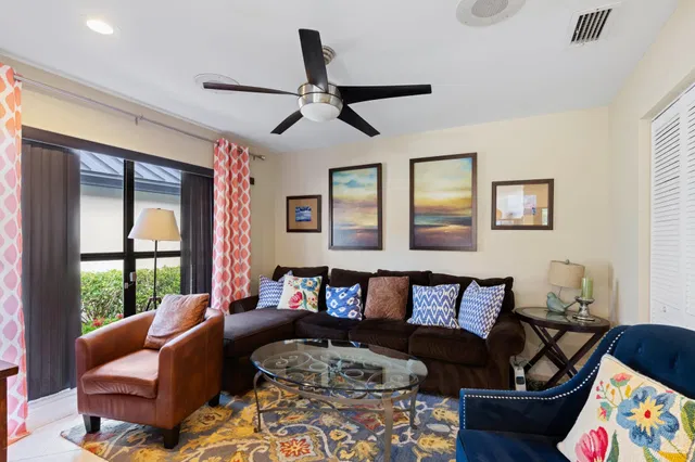 Residence photo 19