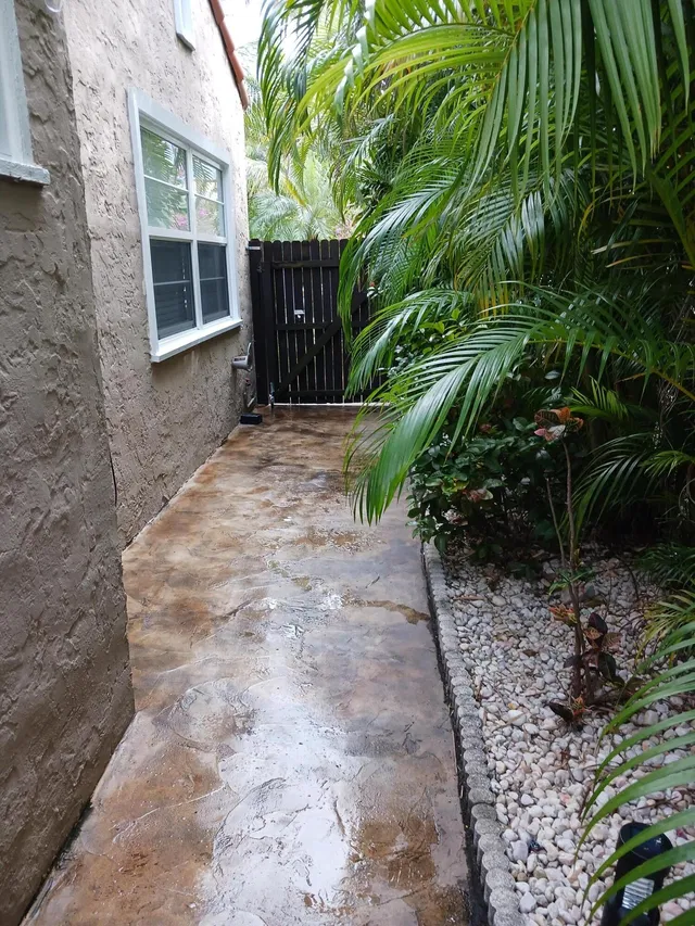  Residence photo 4