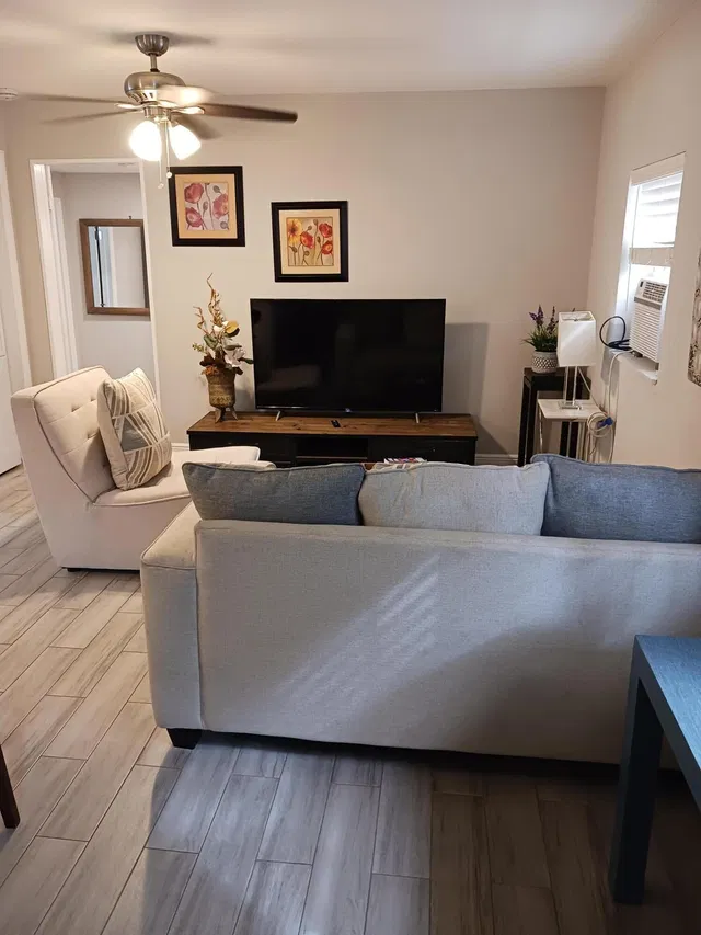  Residence photo 7