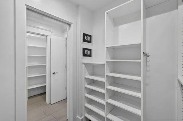 Residence photo 17