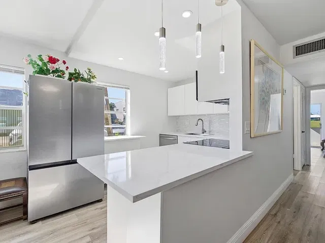 Residence photo 6