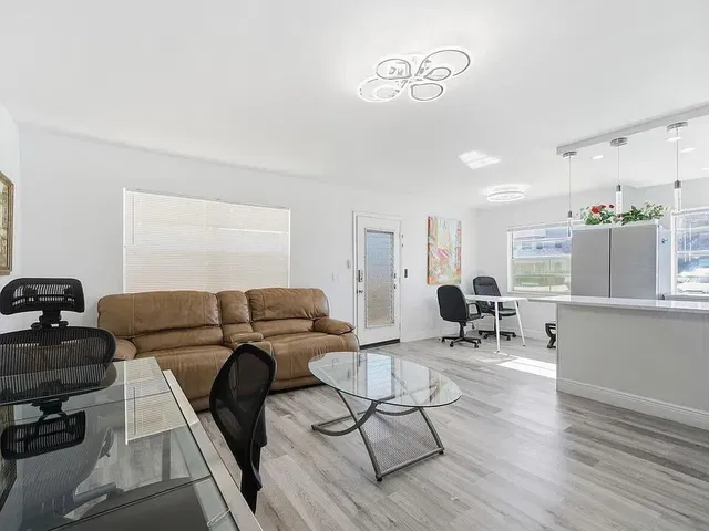 Residence photo 10