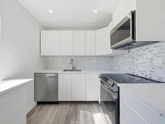 Residence photo 11