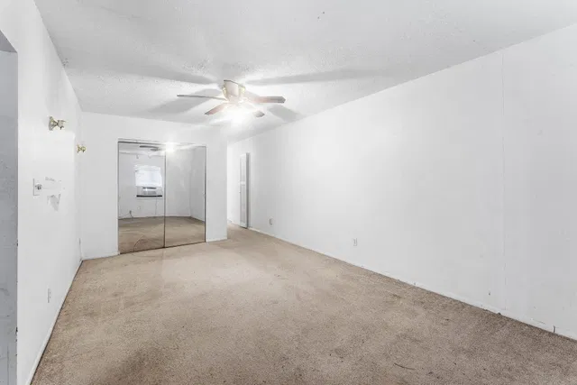 Residence photo 14