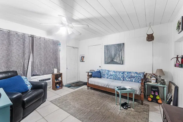 Residence photo 21