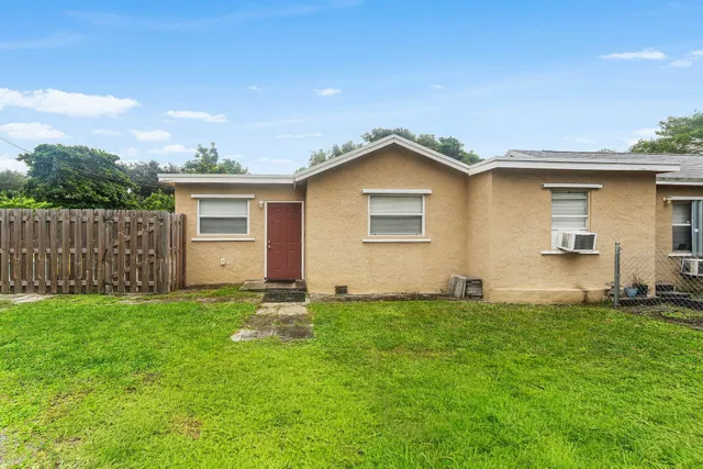 Residence photo 30