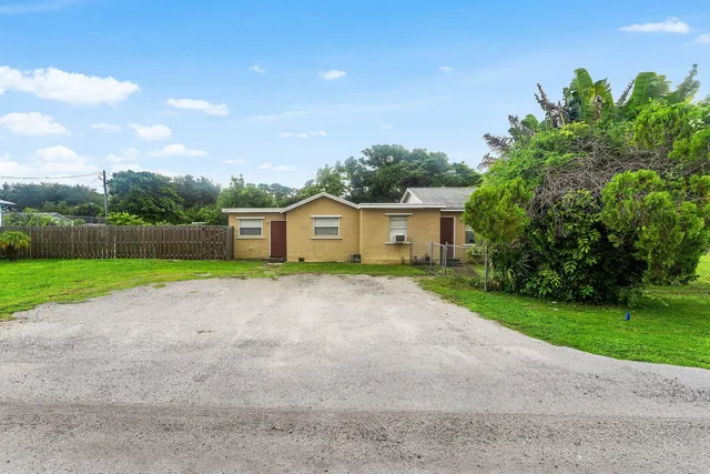 Residence photo 43