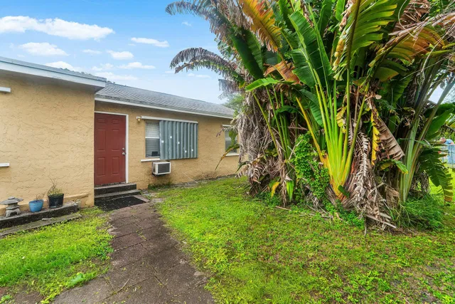 Residence photo 45