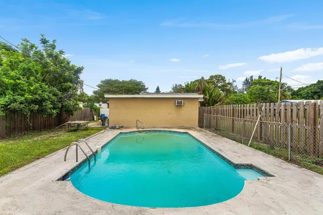 Residence photo 50