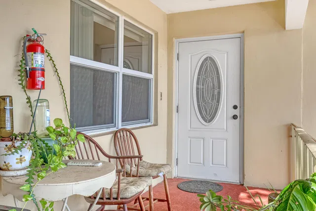 Residence photo 3