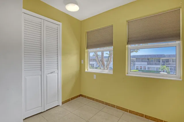 Residence photo 5