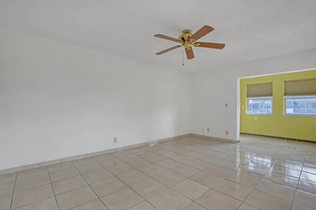 Residence photo 7