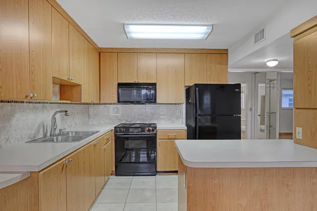 Residence photo 10