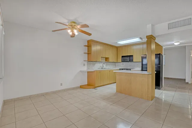 Residence photo 14